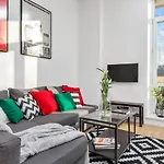 Center Swietokrzyska & Emilii Plater By Renters Apartman *