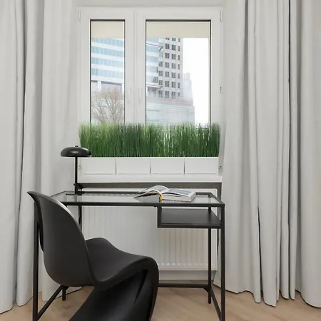 Center Swietokrzyska & Emilii Plater By Renters Varşova