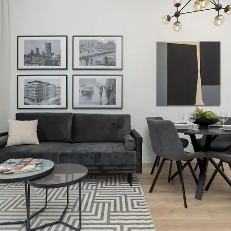 Center Swietokrzyska & Emilii Plater By Renters *