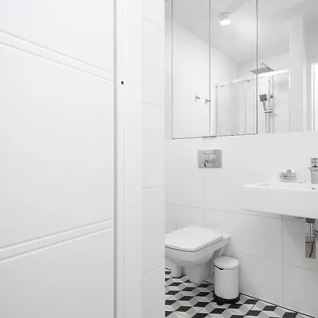 Center Swietokrzyska & Emilii Plater By Renters