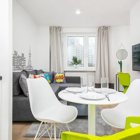 Center Swietokrzyska & Emilii Plater By Renters