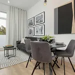 Center Swietokrzyska & Emilii Plater By Renters Διαμέρισμα *