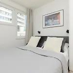 Διαμέρισμα Center Swietokrzyska & Emilii Plater By Renters Βαρσοβία