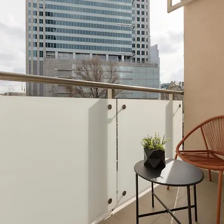 Center Swietokrzyska & Emilii Plater By Renters Apartment *