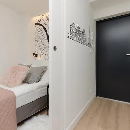 Apartment Center Swietokrzyska & Emilii Plater By Renters *