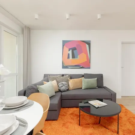 Center Swietokrzyska & Emilii Plater By Renters Apartment