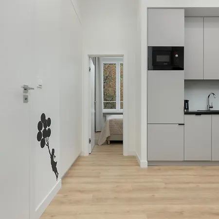 Center Swietokrzyska & Emilii Plater By Renters