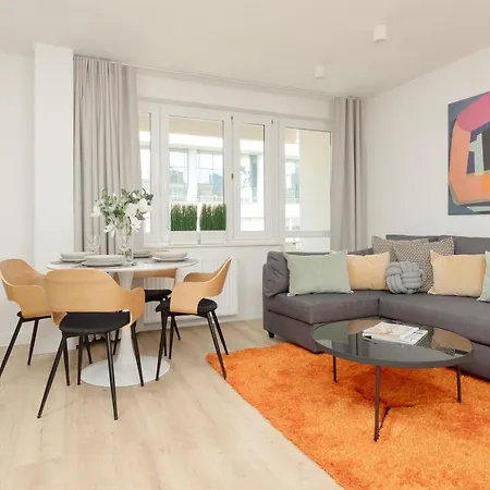 Center Swietokrzyska & Emilii Plater By Renters