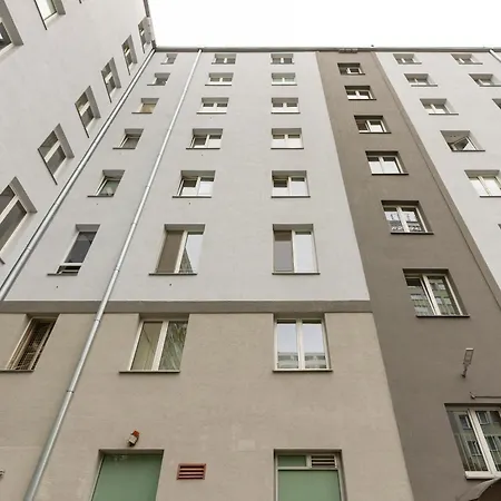 Center Swietokrzyska & Emilii Plater By Renters *