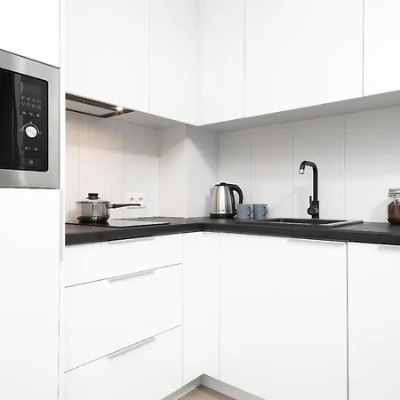 Center Swietokrzyska & Emilii Plater By Renters Apartment Warsaw