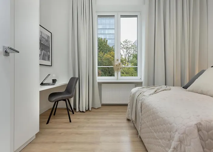 Center Swietokrzyska & Emilii Plater By Renters Warsaw