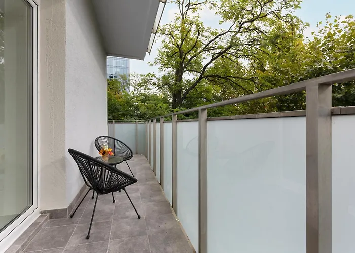 Apartment Center Swietokrzyska & Emilii Plater By Renters Warsaw