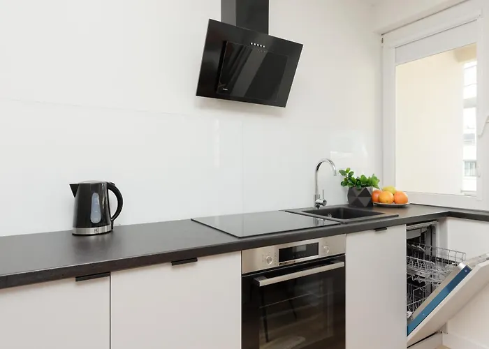 Center Swietokrzyska & Emilii Plater By Renters *