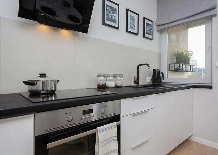 Center Swietokrzyska & Emilii Plater By Renters Apartment Warsaw