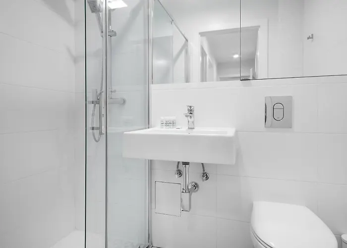 Center Swietokrzyska & Emilii Plater By Renters