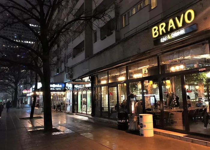 Center Swietokrzyska & Emilii Plater By Renters Apartment